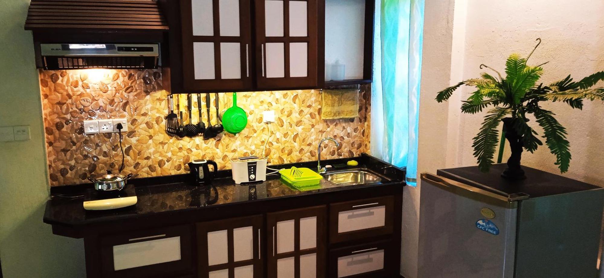 Nilas Guesthouse Hikkaduwa Ngoại thất bức ảnh