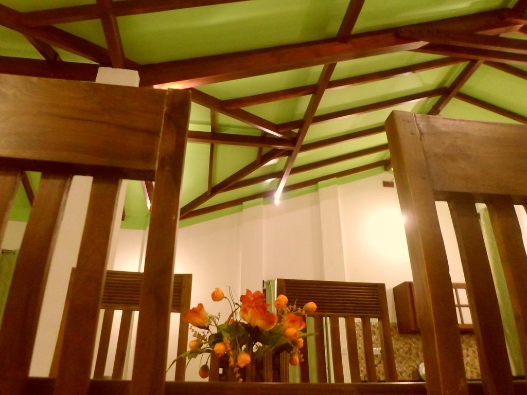 Nilas Guesthouse Hikkaduwa Phòng bức ảnh
