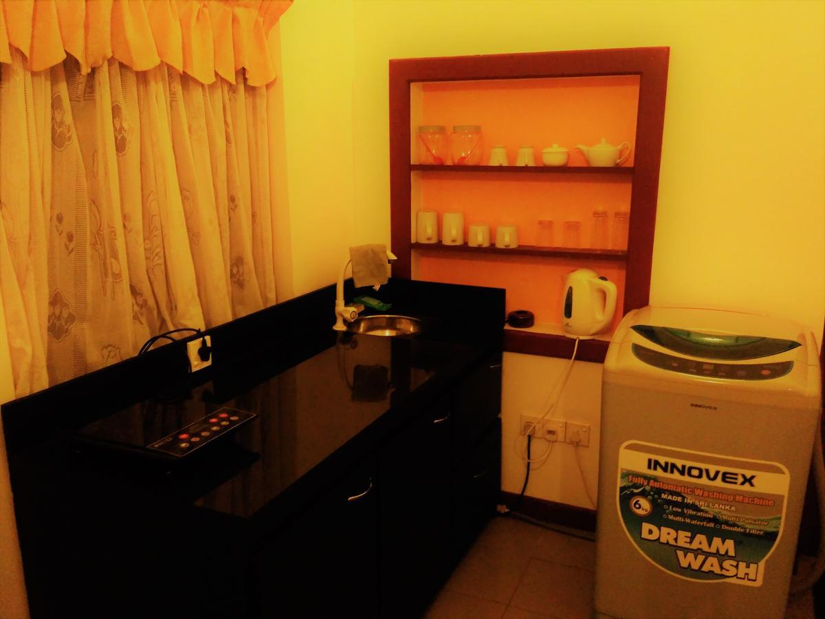 Nilas Guesthouse Hikkaduwa Ngoại thất bức ảnh
