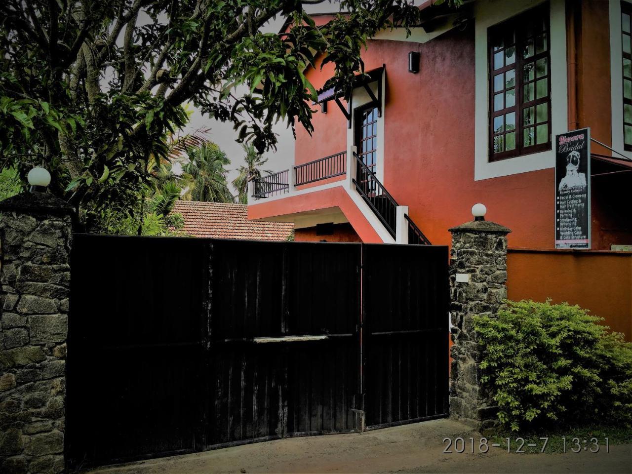 Nilas Guesthouse Hikkaduwa Ngoại thất bức ảnh